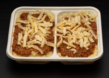 Purê com molho de tomate